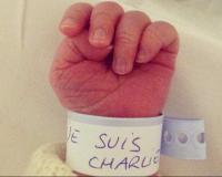 Photo bébé : on est tous Charlie